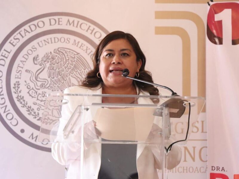Diputadas Belinda Iturbide y Jaqueline Avilés entregan sus informes legislativos
