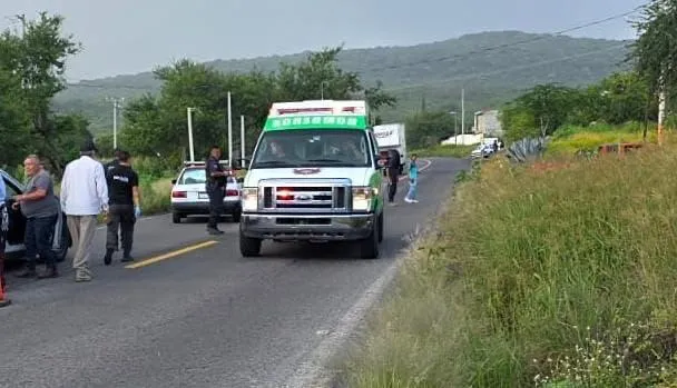 Dos personas fallecidas en accidente vehicular en Zamora-1