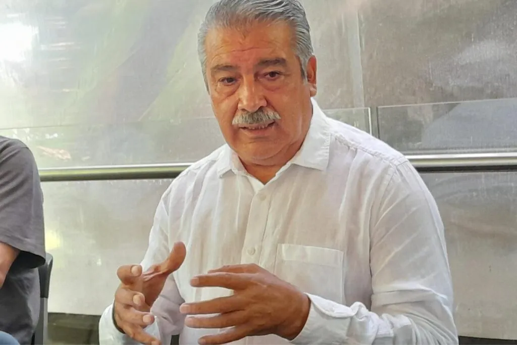 El Mundial de Fútbol 2026 podría adelantar las decisiones internas en Morena, según el senador Raúl Morón.