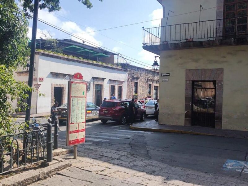 Elementos de seguridad frustran secuestro de una mujer y detienen a un hombre en Morelia