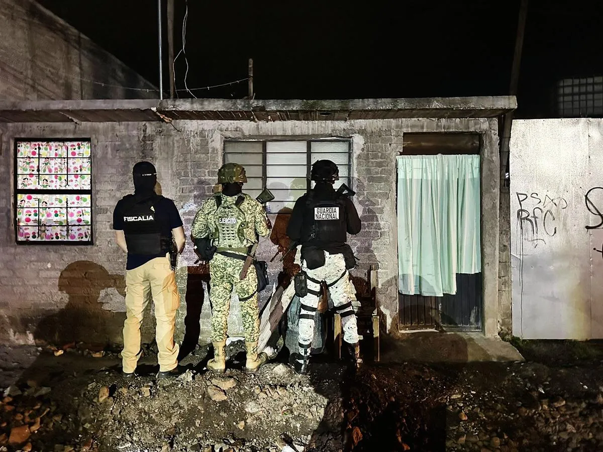 En Morelia, FGE catea un inmueble y asegura metanfetamina; hay una persona detenida
