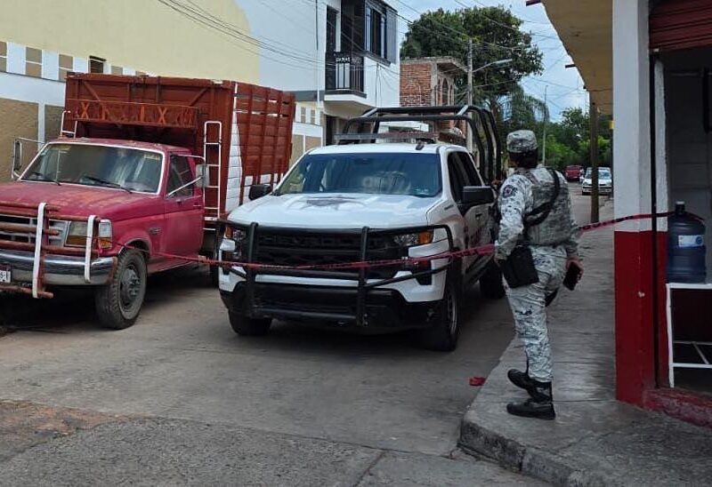 En pleno centro de Jacona ejecutan a un hombre