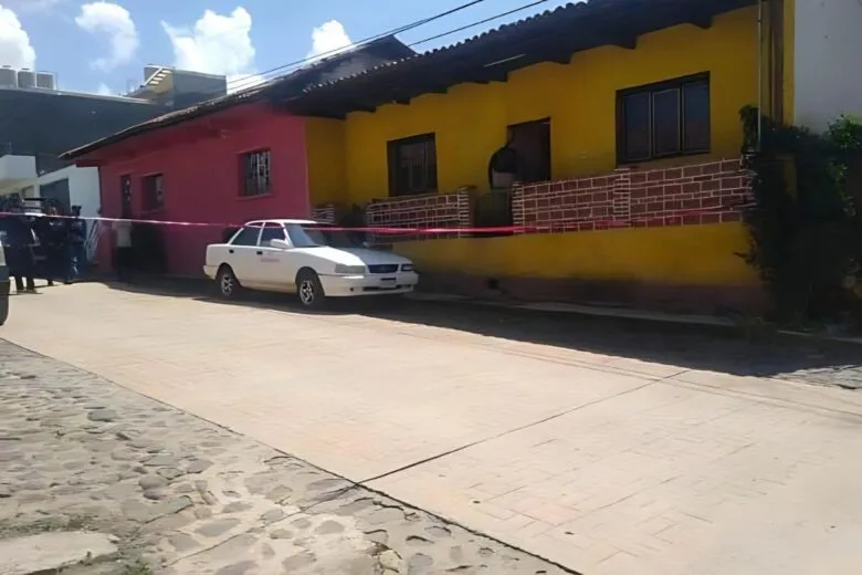 Encuentran a taxista asesinado dentro de una vivienda en Tlalpujahua