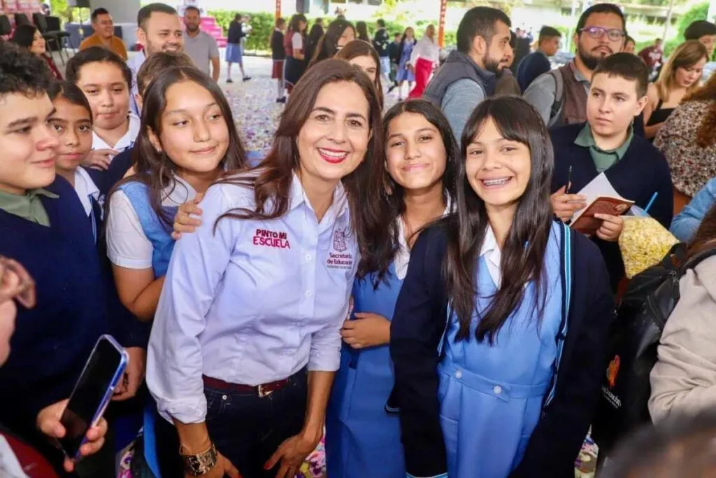Este año sumarán más de 600 mil tenis entregados: Gabriela Molina