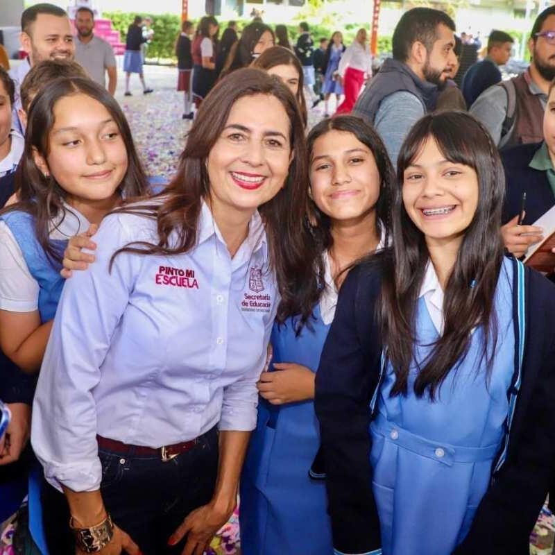Este año sumarán más de 600 mil tenis entregados: Gabriela Molina