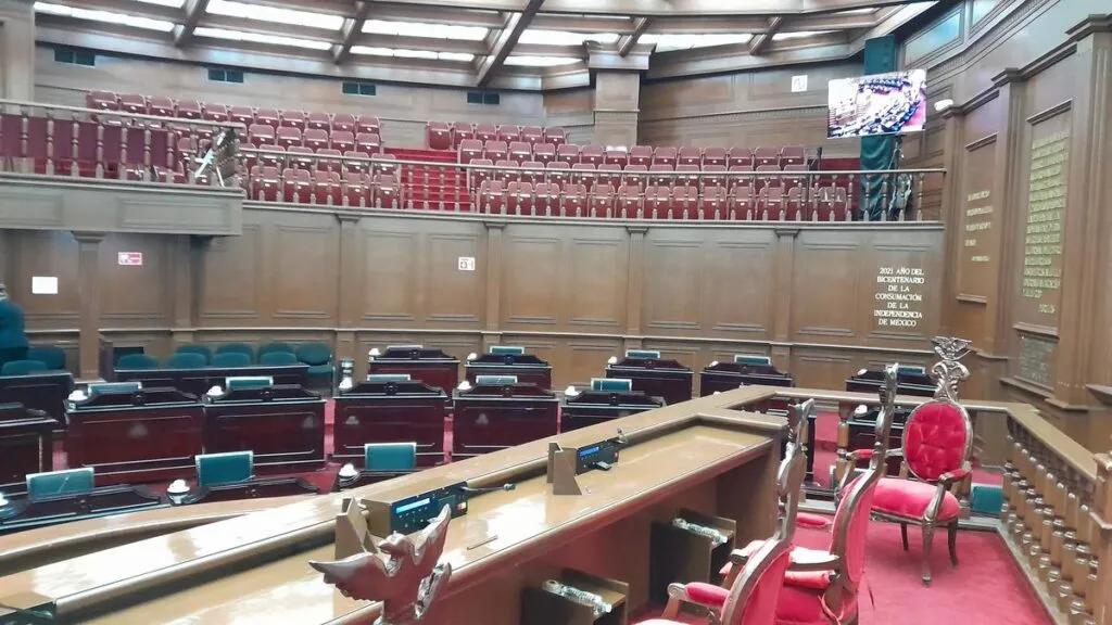Falta inversión en el mantenimiento de inmuebles del Congreso de Michoacán