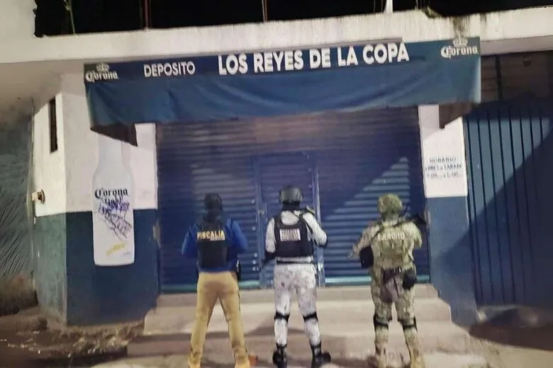 FGE cateo en Morelia y aseguró 375 dosis de droga, apoyo Ejército y Guardia Nacional operativo contra narcomenudeo.