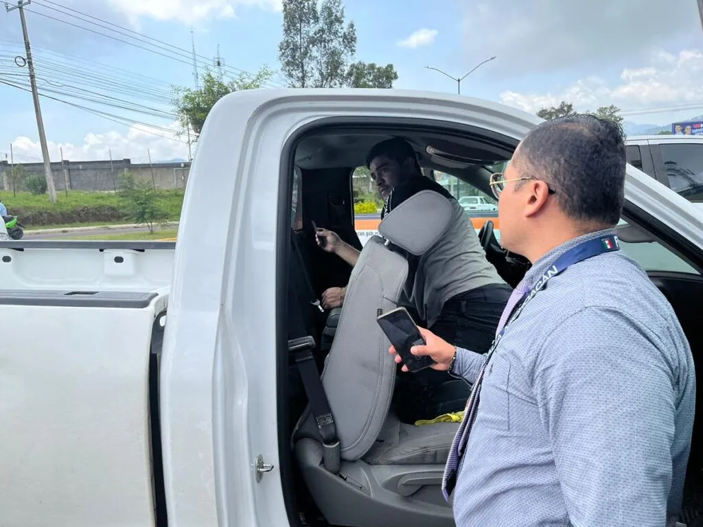 Fiscalía de Michoacán prohíbe revisiones vehiculares no oficiales