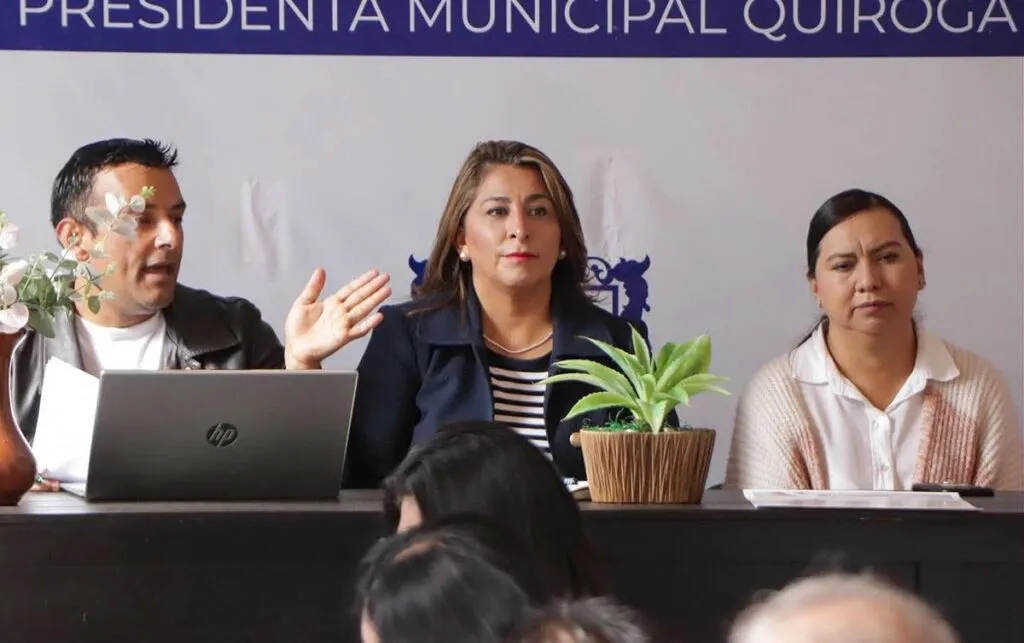 Fortalece Alma Mireya González lazos con el magisterio de Quiroga en inicio de ciclo escolar-2