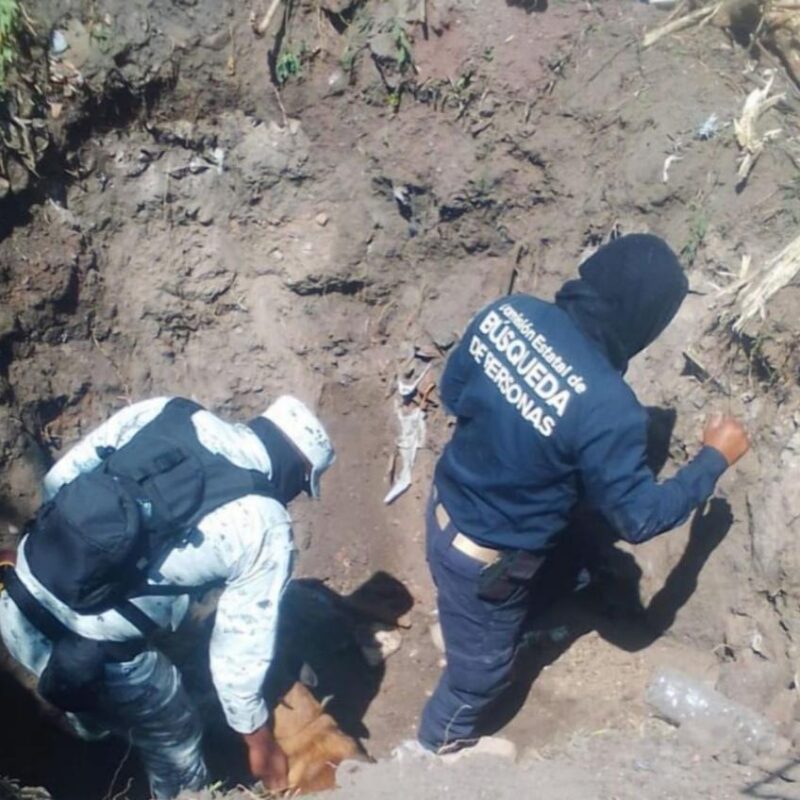 Hallan fosa clandestina con 17 cuerpos cerca de la capital de Guanajuato