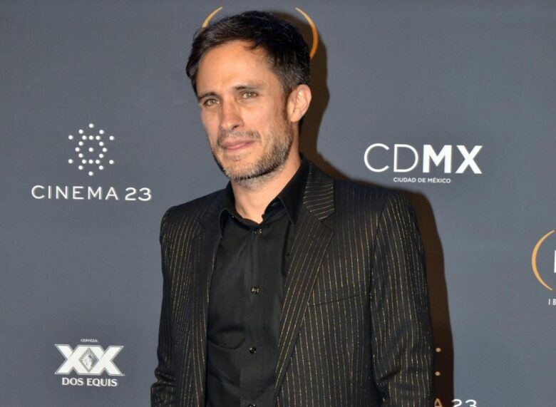 Gael García Bernal recibirá 1.9 mdp por uso indebido de su imagen en campaña de whisky