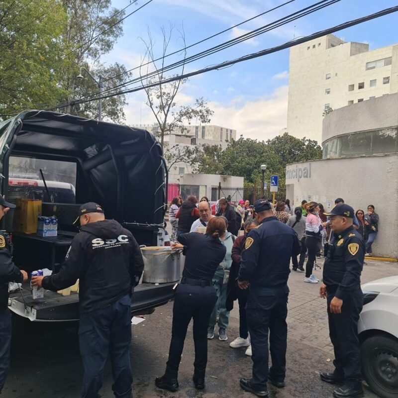 CDMX otorga apoyos a víctimas de explosión en Iztapalapa