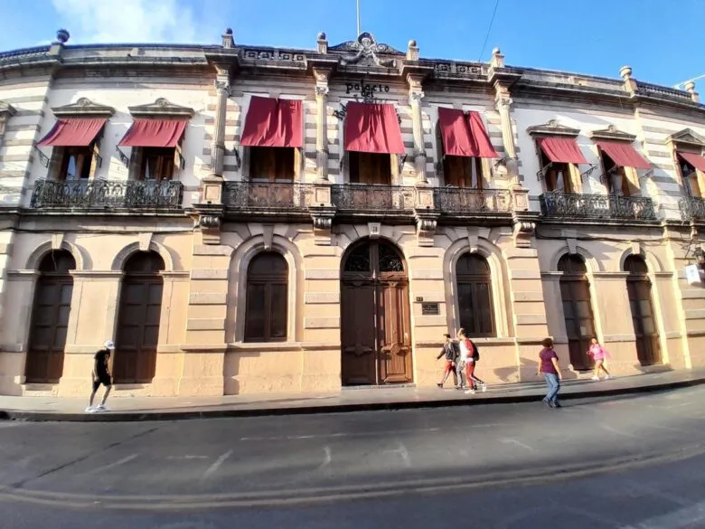 Gobierno, en disposición de entregar Palacio Legislativo en comodato al Congreso de Michoacán