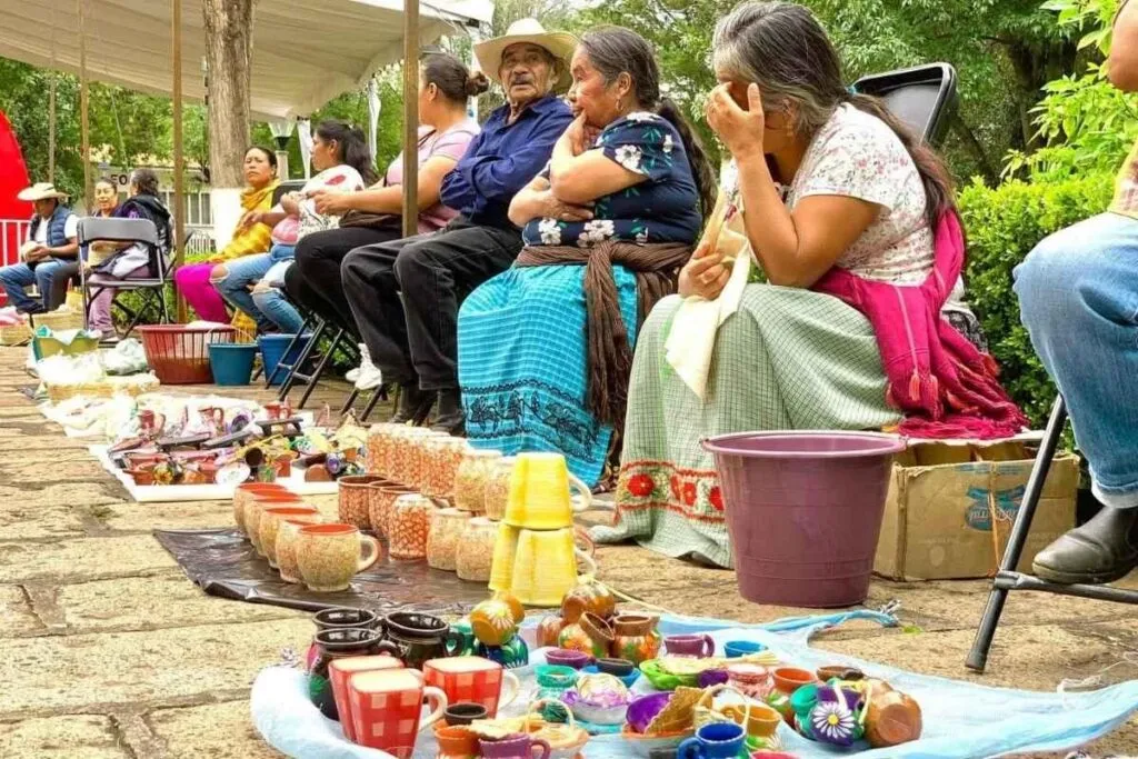 Honra Quiroga a las mujeres indígenas en el marco de su Aniversario-2