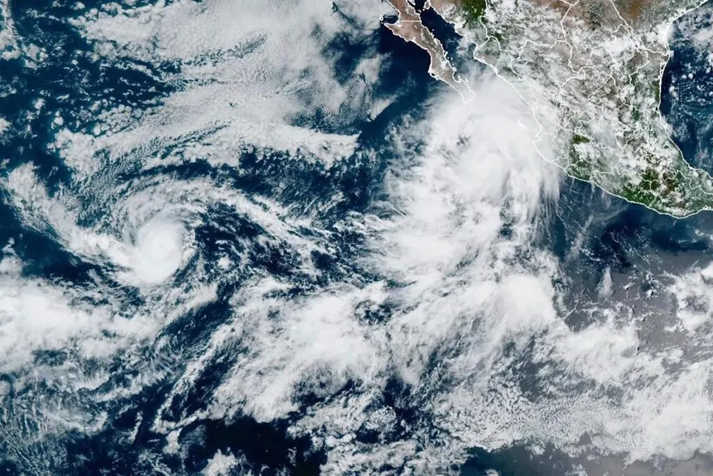 Huracán Kiko evoluciona a categoría 4; trayectoria y estados en alerta