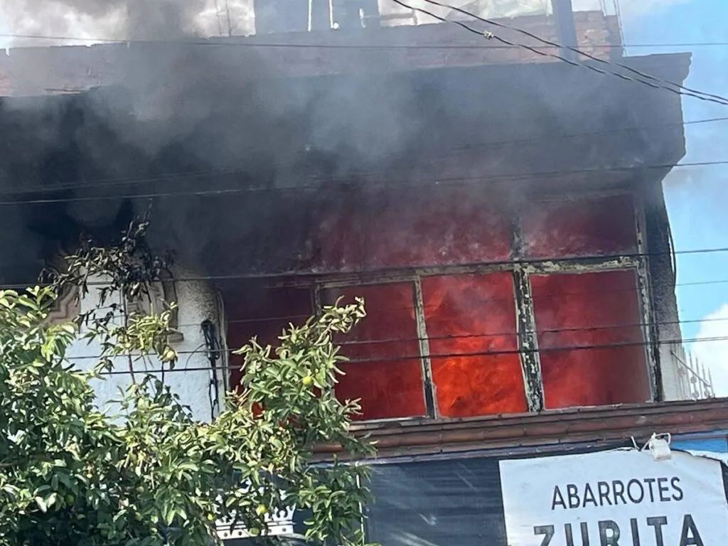 Incendio en domicilio de la Obrera en Morelia dejó solo daños materiales