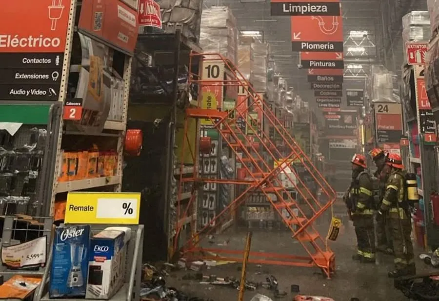 Incendio en Home Depot La Huerta