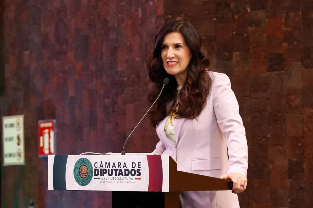 La legisladora del PAN, Kenia López Rabadán asumirá la presidencia de la mesa directiva de la Cámara de Diputados, respaldada por la bancada de Morena en San Lázaro tras intensas negociaciones