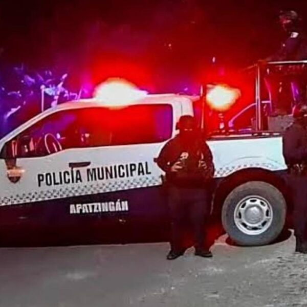 Localizan un cadáver con impactos de bala en Apatzingán