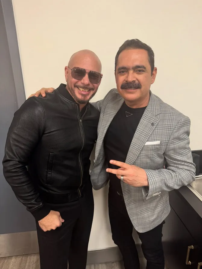 Los Tucanes de Tijuana anuncian colaboración con Pitbull tras pagar multa por cantar narcocorridos-1