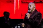 Lupillo Rivera defiende su libro y su versión sobre Jenni y Chiquis