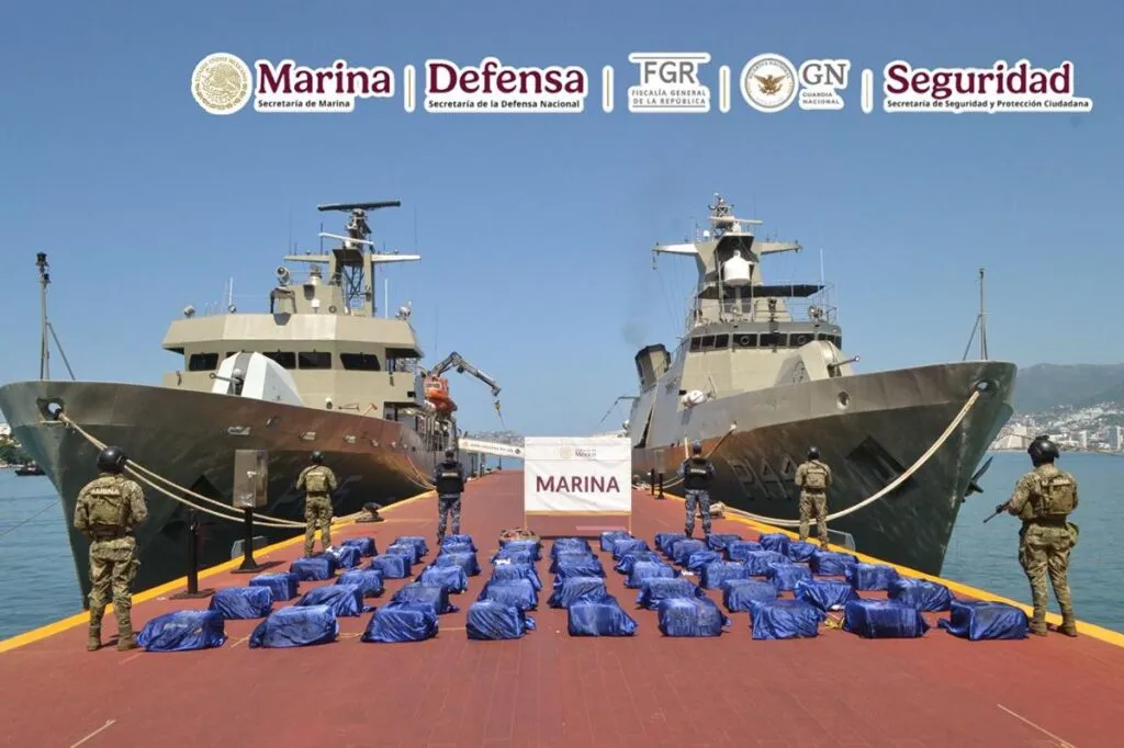 Marina da nuevo “golpe” millonario en altamar: incauta más de tonelada y media de cocaína en costas de Guerrero