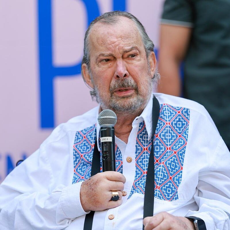 Mauricio Fernández Garza deja alcaldía de San Pedro por salud