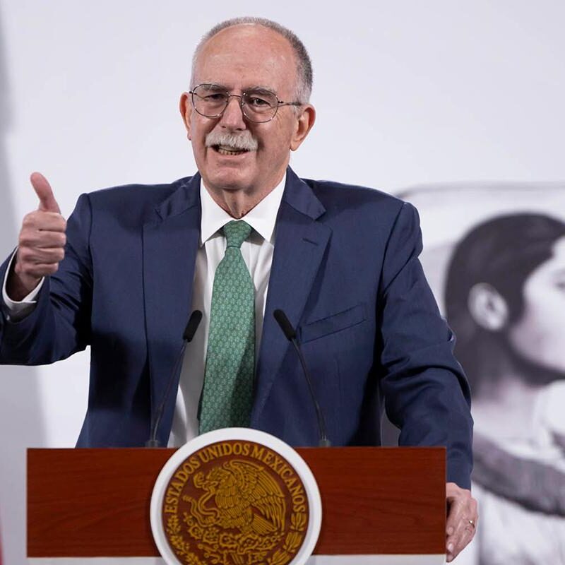 México prohíbe 35 plaguicidas peligrosos para la agricultura