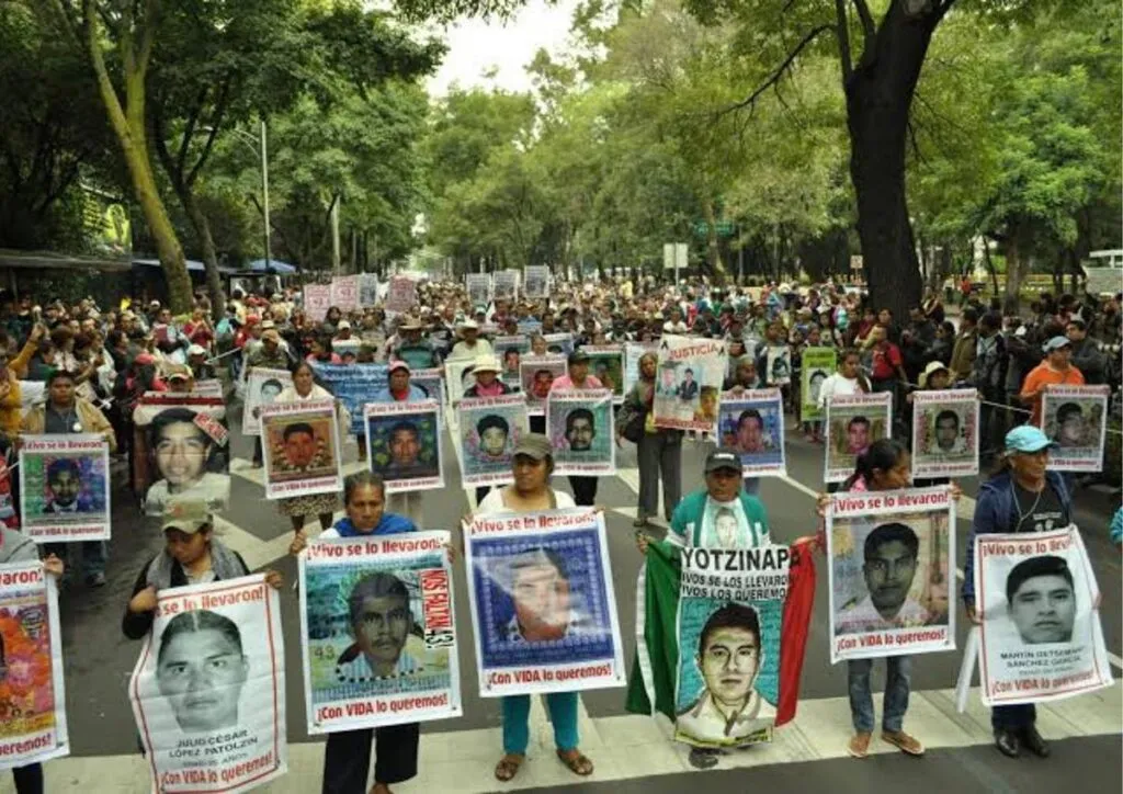 México solicitó a EU extradición de dos vinculados con caso Ayotzinapa