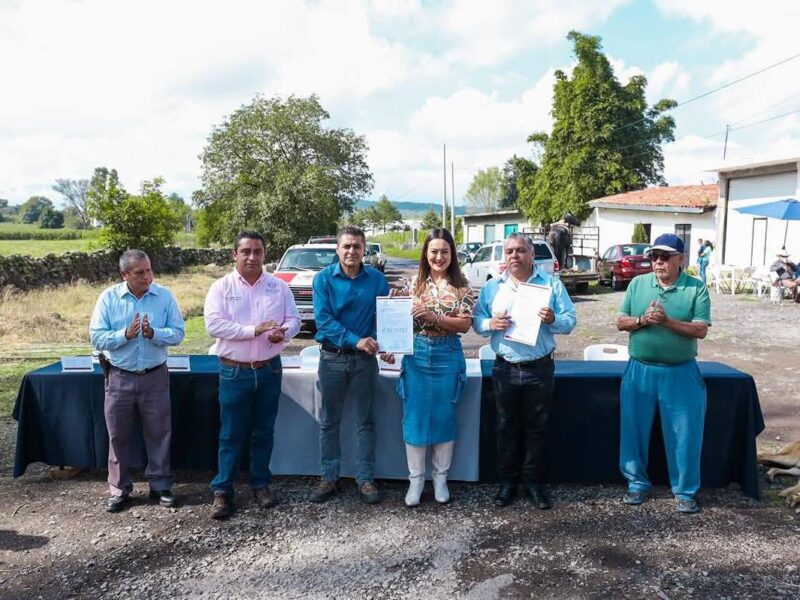 Mónica Valdez hace entrega oficial del histórico “camino viejo”