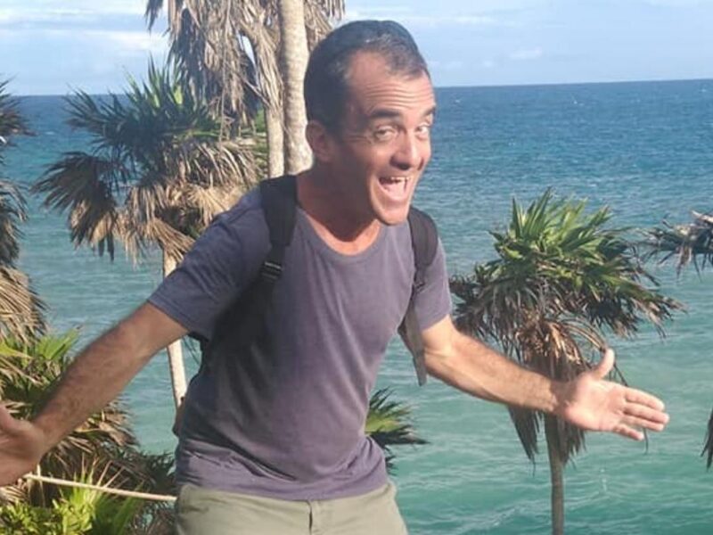 Muere el actor de ‘Vecinos’ Carlos Arau