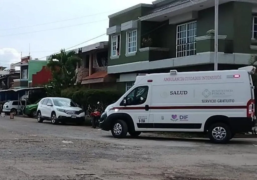 mujer herida de bala en Uruapan