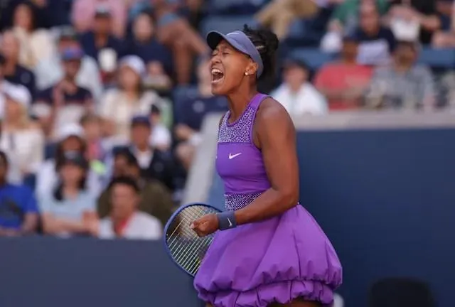 Naomi Osaka vence a Coco Gauff en US Open 2025 y avanza a cuartos