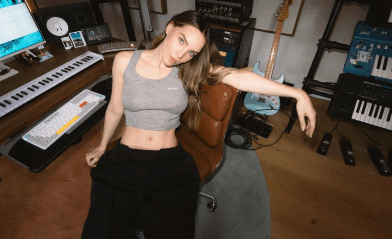 “No me mates por subir esto”: Belinda revela fragmento de su canción con Yatra