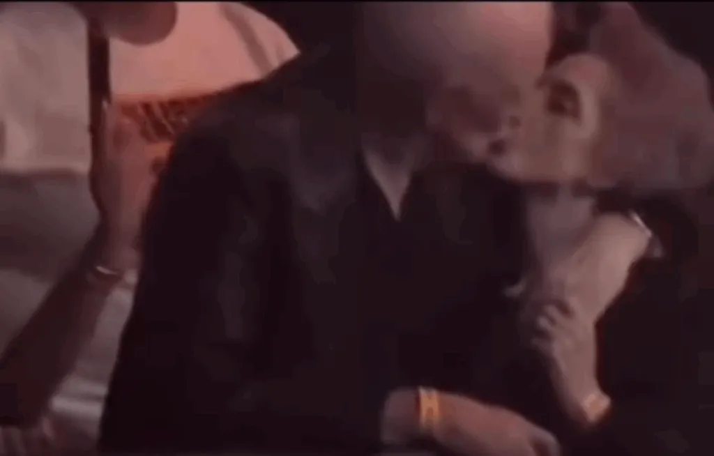 ¿Nueva pareja o hermano? El beso de Doña Cuquita con un hombre que incendió las redes-2