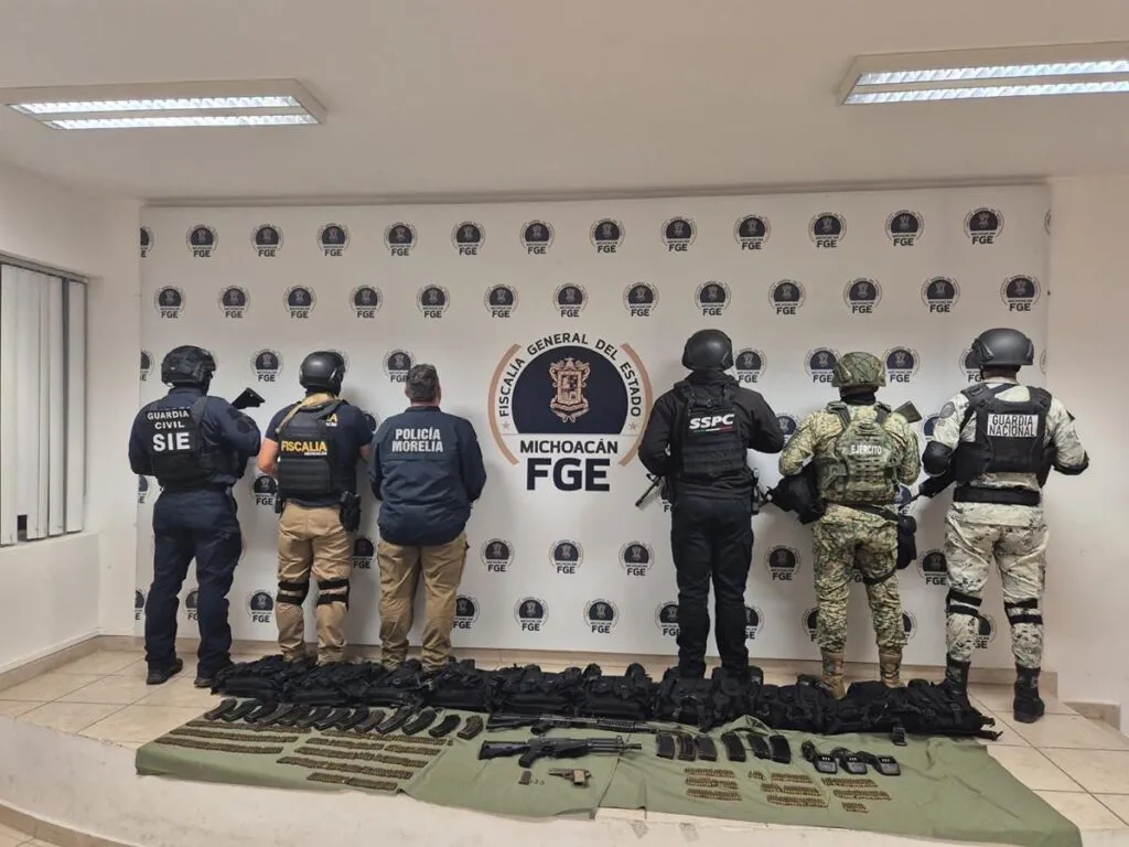 Operativo en Tzitzio: aseguran armamento y equipo táctico