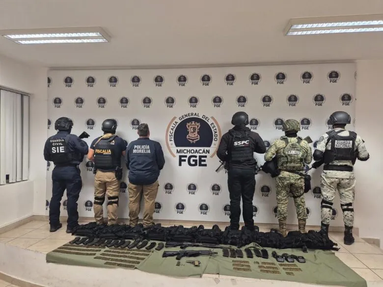 Operativo en Tzitzio: aseguran armamento y equipo táctico
