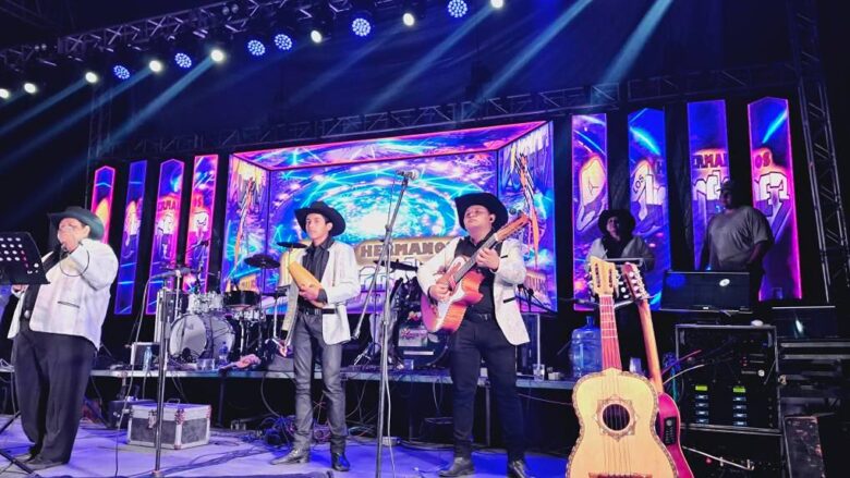 Para el 15 de septiembre Apatzingán anuncia a Los Hermanos Jiménez; fueron cancelados en Michoacán