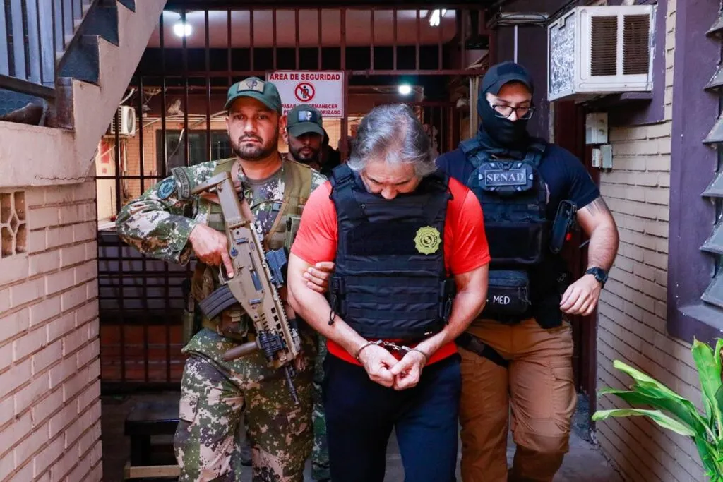 Paraguay expulsa a Hernán Bermúdez; viene en camino a México el presunto líder de “La Barredora”