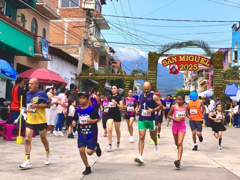 Participantes de la carrera Atlética Internacional