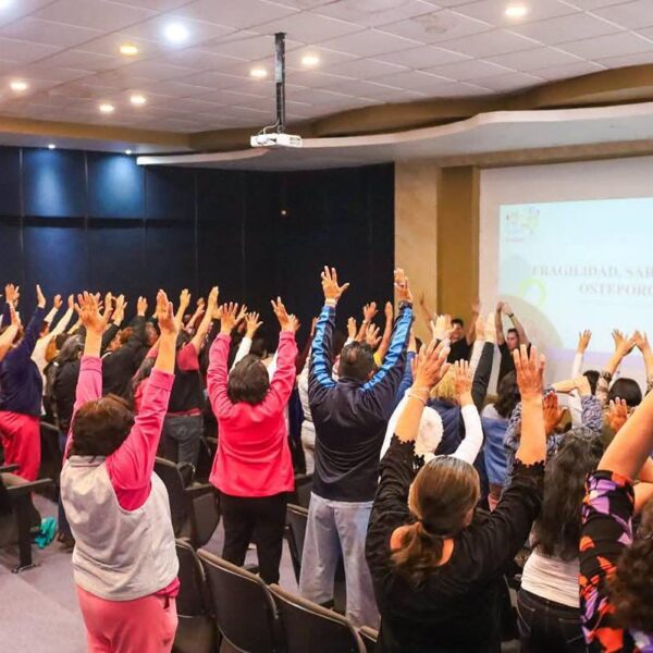 Zacapu impulsa el bienestar de los adultos mayores con programa de envejecimiento saludable: Mónica Valdez