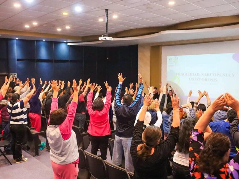 Participantes del programa de envejecimiento saludable en Zacapu