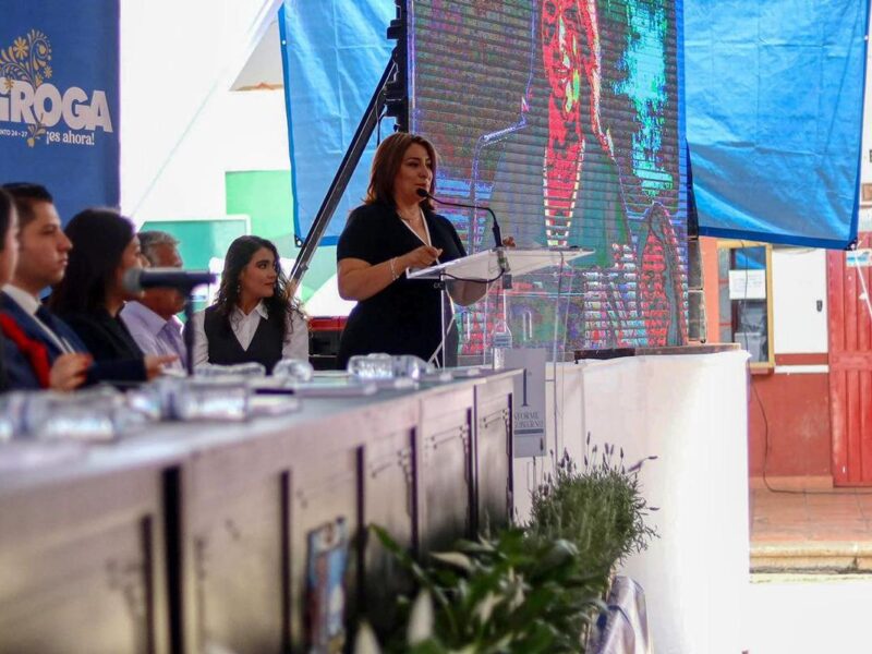 Presentan bando solemne del aniversario de Quroga