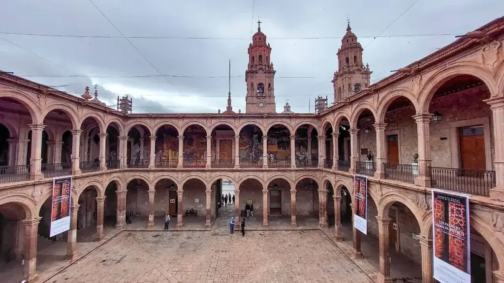 Proponen renta de palacio municipal de Morelia