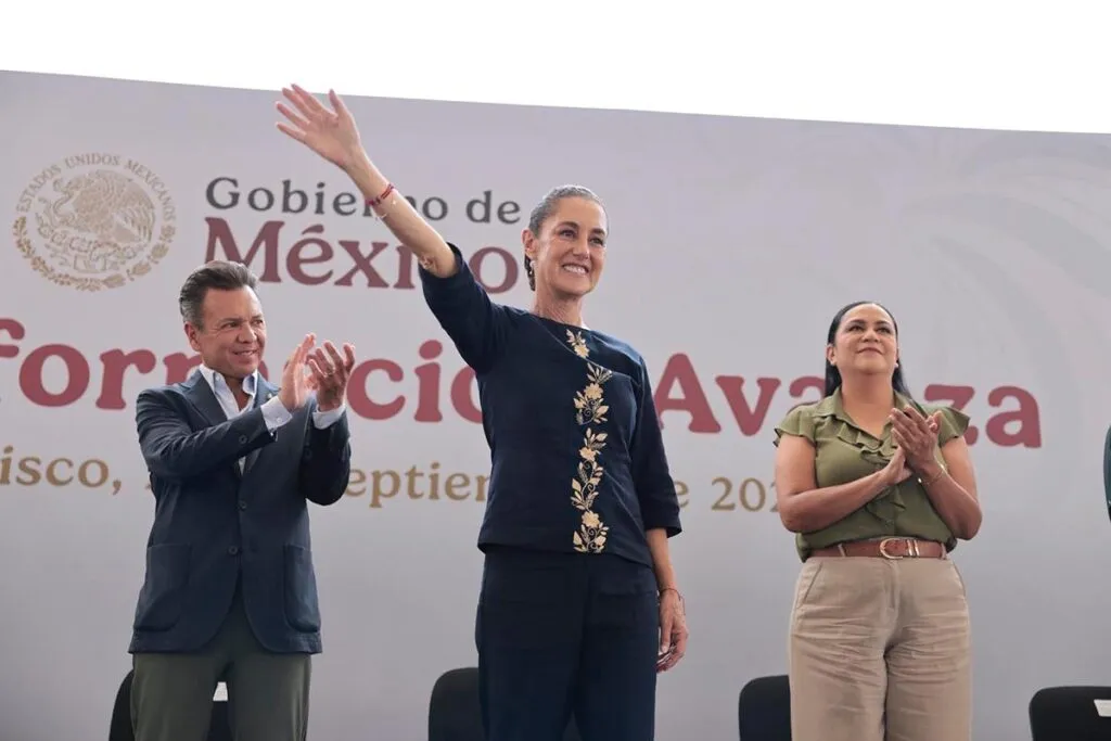 protestas en mitin de gobernador de Jalisco, Pablo Lemus; Sheinbaum pide respeto y amenaza con irse
