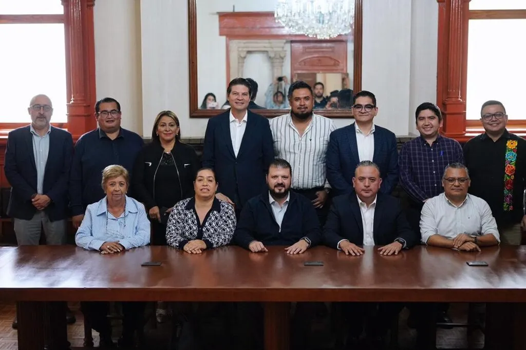 Raúl Zepeda se reúne con alcaldes PAN Michoacán para cooperación 1