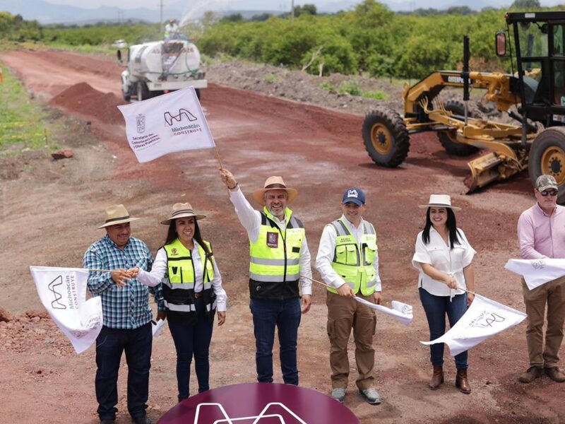 Rehabilitación carretera en Michoacán al 45 %; se abre camino al desarrollo: Bedolla