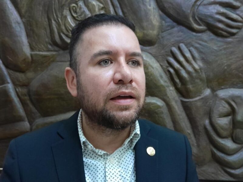 Relación del PT con el Ejecutivo Estatal, debe ser directa, sin mandaderos o recaderos