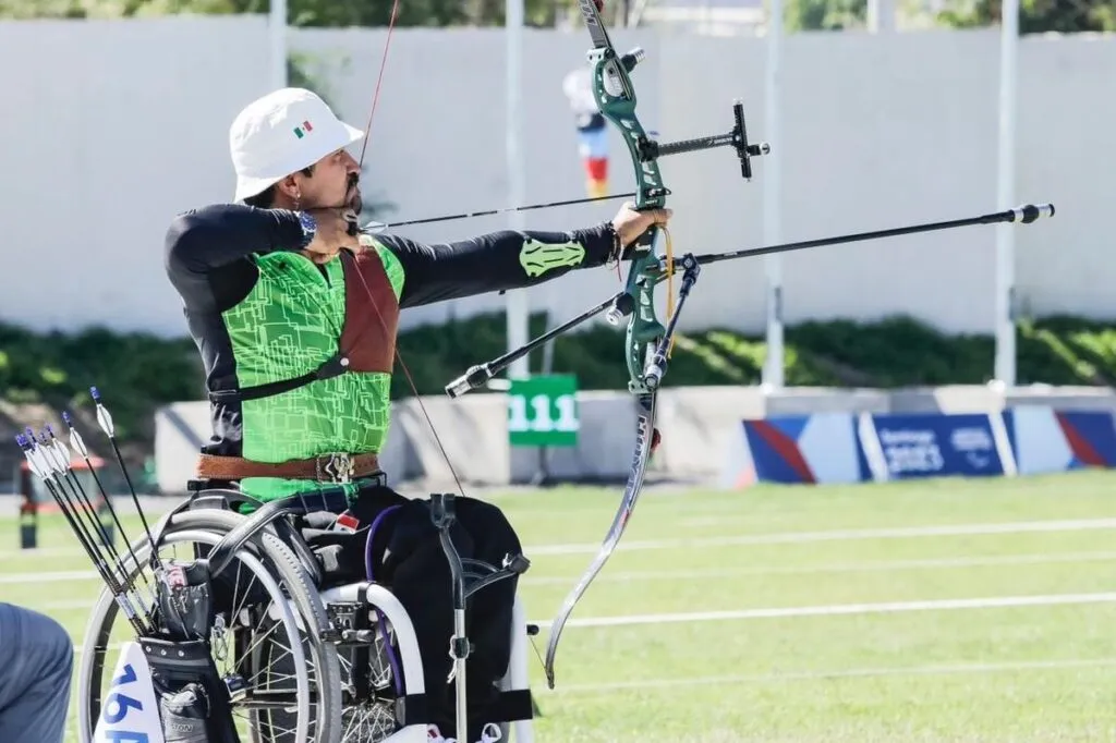 Samuel Molina encabeza a México en mundial de tiro con arco