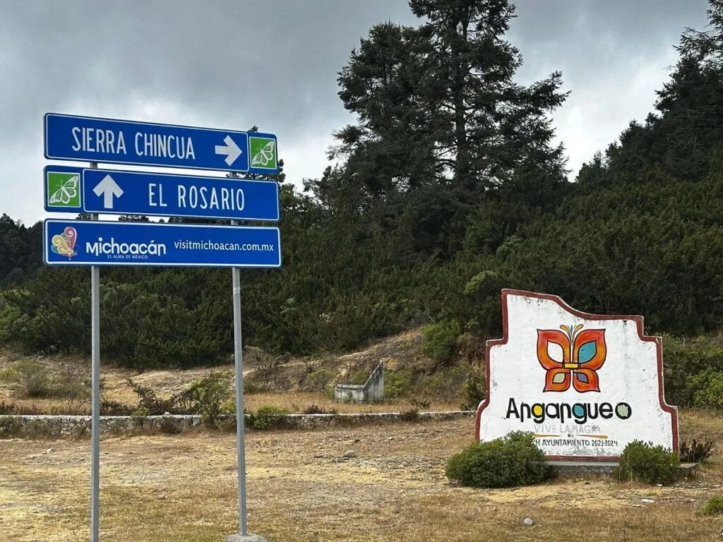 Sectur Michoacán proyecta iluminación del parador turístico de Sierra Chincua